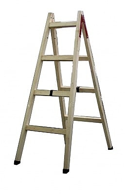 Дървена стълба 1.5М 